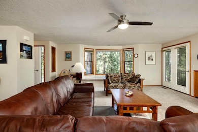 53492 great room 2