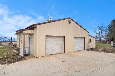 7342CountyFarmRd-10