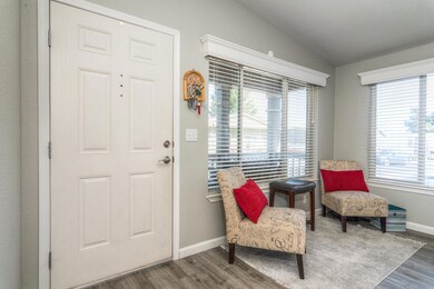 Yarrow Dr SW 2520 (1 of 24)