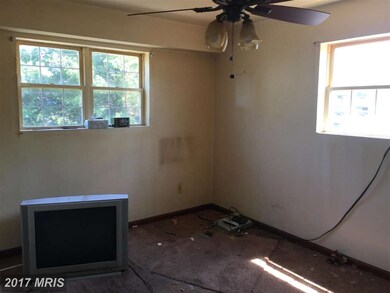 210 43rd Rd NE unit 301, Washington, DC 20019 - photo 4