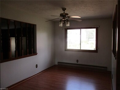 419 Buckeye Dr, Sheffield Lake, OH 44054 - photo 3