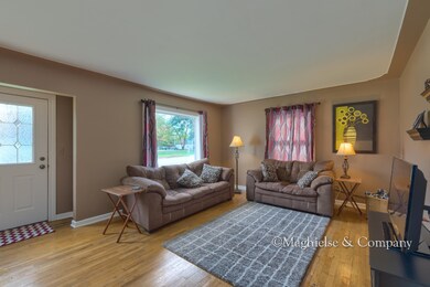04 Living Room