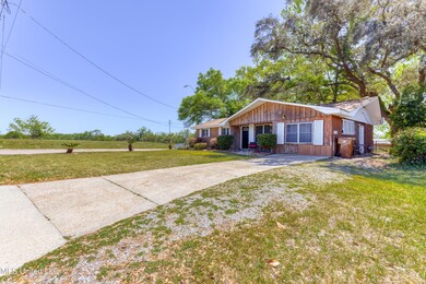 2301ArborDr-2