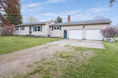 145 Meadow Ln, Tekonsha, MI 49092 - photo 2