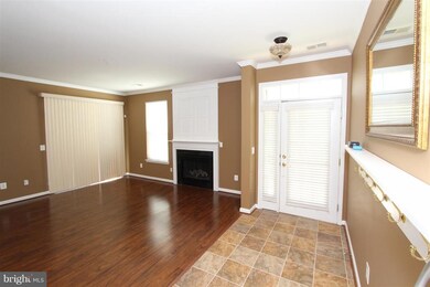 13861 Gullane Dr unit 61, Woodbridge, VA 22191 - photo 5