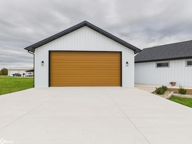 12241 Apache Dr, Moravia, IA NULL - photo 2