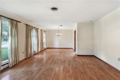 Formal living/dining room