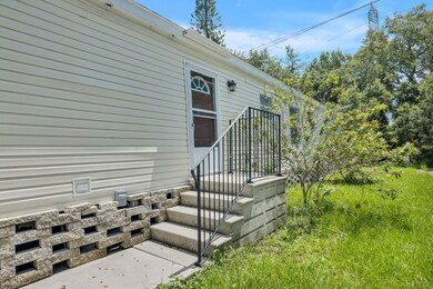 8831 Barcin Cir unit 94, Riverview, FL 33578 - photo 5