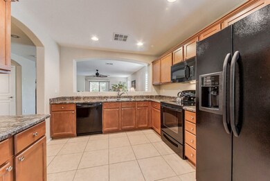 107-Kitchen_2