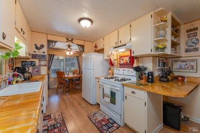 700 E Gobbi St unit 45, Ukiah, CA 95482 - photo 4