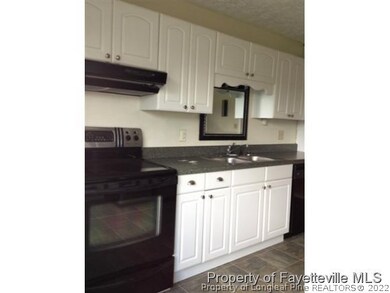 6637 Keeler Dr, Fayetteville, NC 28303 - photo 7