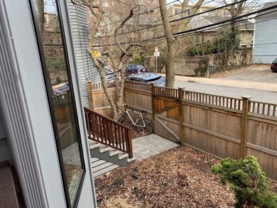 21 Bay St unit 21, Cambridge, MA 02139 - photo 2