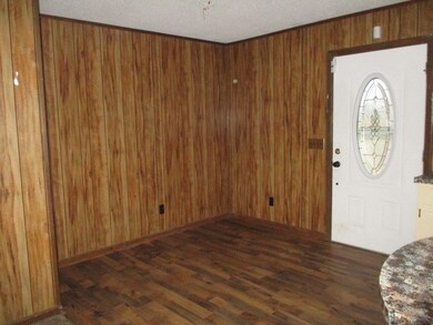 313 Woodpecker Trail unit 1, Douglas, GA 31535 - photo 5