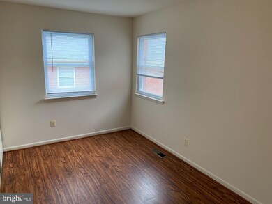 9636 Hagel Cir, Lorton, VA 22079 - photo 2