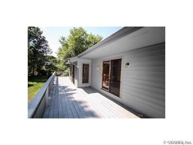 Deck.