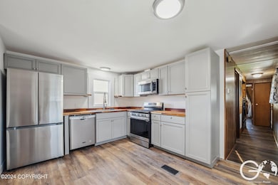 6-web-or-mls-9499 Brayton Dr Space 13_06