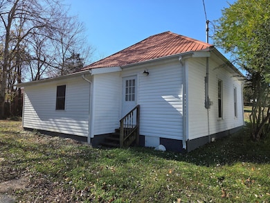 247 Cornwell Avenue 240 A-C Ave, Watertown, TN 37184 - photo 5