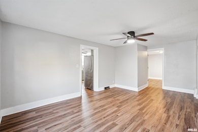 317 8th St, de Witt, IA 52742 - photo 6