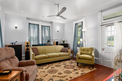 501 W North St, Shumway, IL 62461 - photo 4