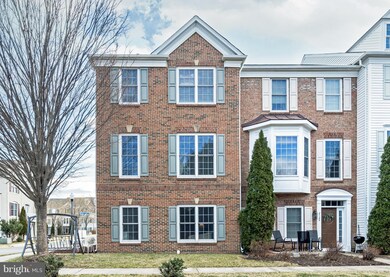 2520 Walnut Leaf Ln, Herndon, VA 20171 - photo 5