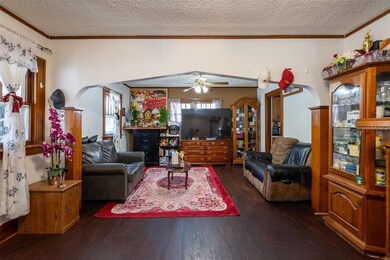 2717 30th St, Des Moines, IA 50310 - photo 2