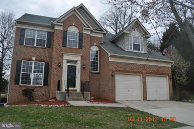 5600 Silk Tree Dr, Riverdale, MD 20737 - photo 2