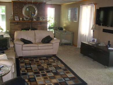 3506 W 32nd St, Erie, PA 16506 - photo 4