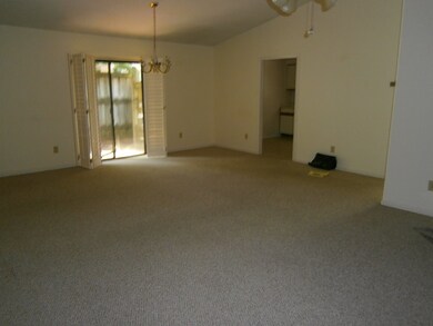 605 Independence Dr, Jacksonville, NC 28546 - photo 4