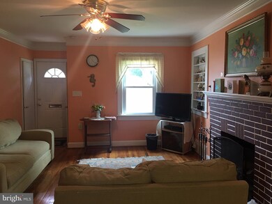 8906 Glenville Rd, Silver Spring, MD 20901 - photo 5