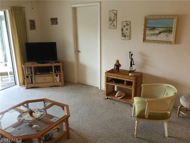 200 Valley Stream Dr unit 10, Naples, FL 34113 - photo 4