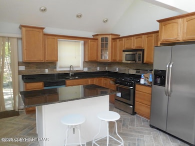 20190320171928039693000000-o