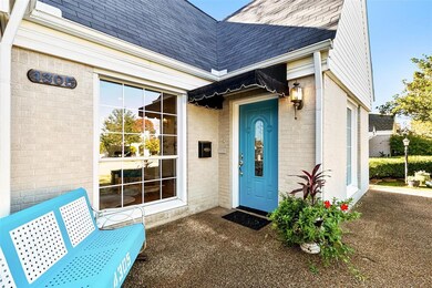 Look at all this space on the front porch! Bring y