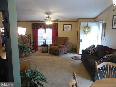 28 Rosewood Ln, Phoenixville, PA 19460 - photo 5