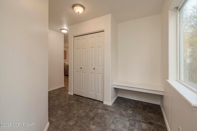 006_2025.09.23_._6925_Creekview_Loop