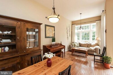 5458 Summer Leaf Ln, Alexandria, VA 22312 - photo 7