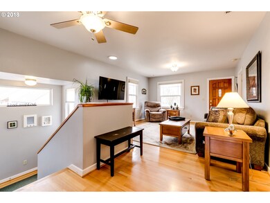 1352 Walnut Rd, Springfield, OR 97477 - photo 5