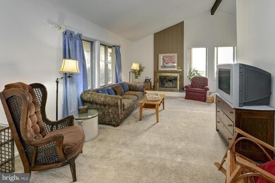 326 Avondale Dr, Sterling, VA 20164 - photo 5