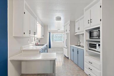 5-web-or-mls-2333-sw-webster-rd