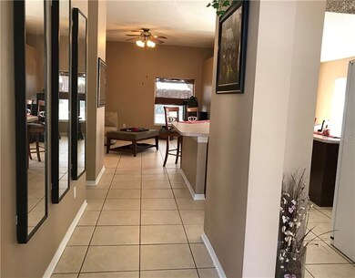 1533 Scotch Pine Dr, Brandon, FL 33511 - photo 3