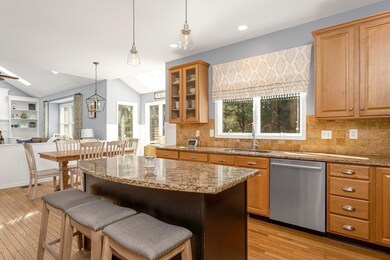 49 Hancock Rd, Franklin, MA 02038 - photo 2