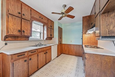 1924 Mesquite Trail, Hurst, TX 76054 - photo 3