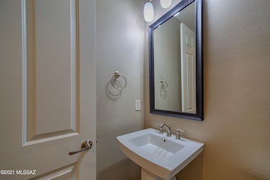 005_Powder Room