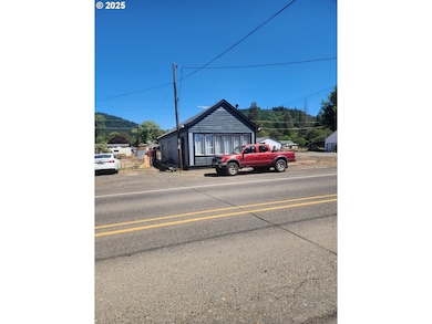 434 S Cedar St, Drain, OR 97435 - photo 2