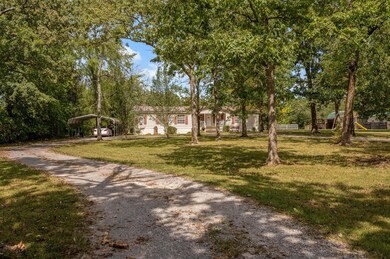 1656 Warner Bridge Rd, Shelbyville, TN 37160 - photo 3