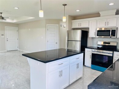 709 Palmer Rd unit 4, Mission, TX 78573 - photo 3