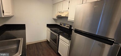 602 Ravens Crest Dr unit 602, Plainsboro, NJ 08536 - photo 6