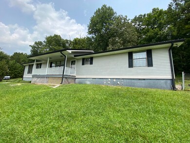 426 Bonifacious Rd, Tunnel Hill, GA 30755 - photo 2