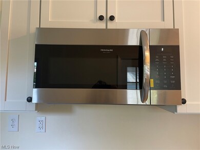 761 Community Rd, Sheffield Lake, OH 44054 - photo 6