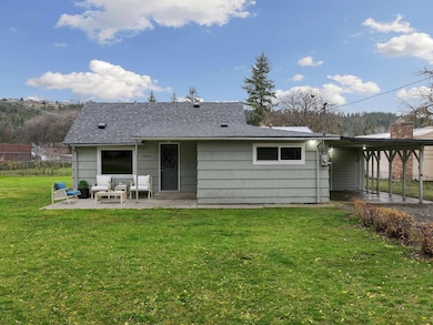 9601 N Ivanhoe Rd, Spokane, WA 99218 - photo 2