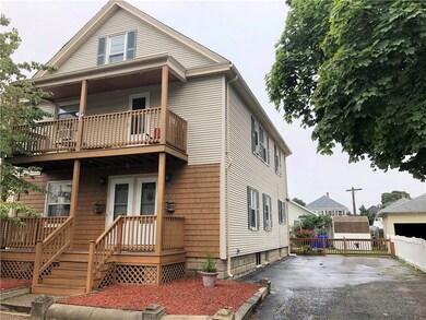 133 Robinson Ave, Pawtucket, RI 02861 - photo 2